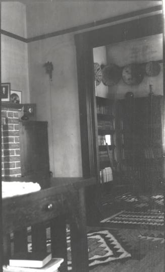 Image of interior of 806 Maple St.