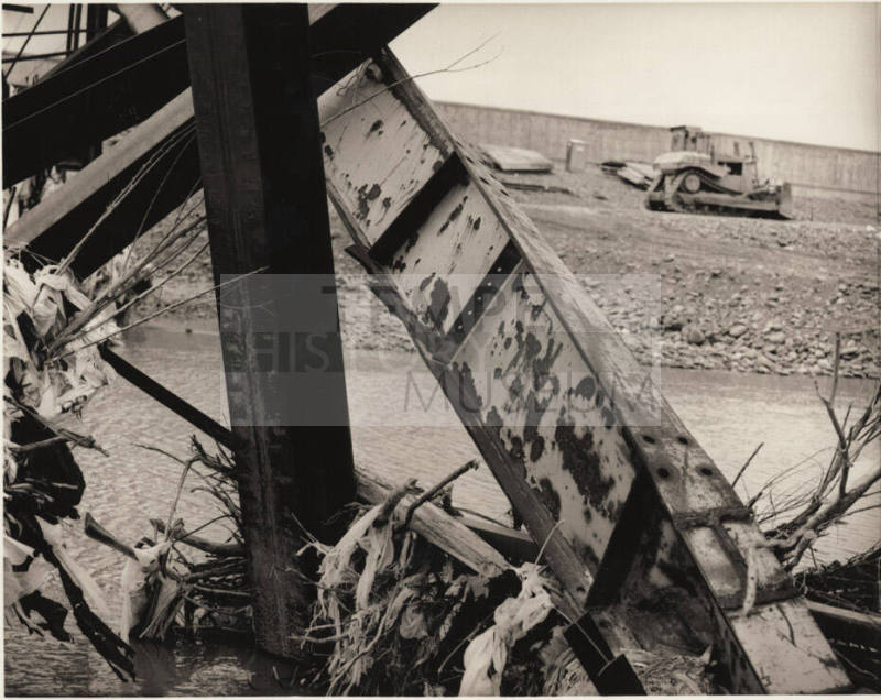 Photograph - Reconstruction of Tempe Mill Avenue Bridge (Jan 1993 - May1993)