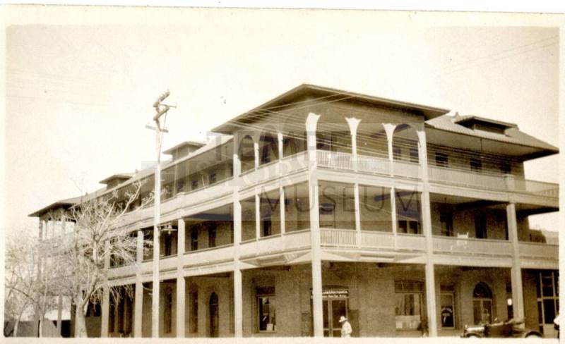 Casa Loma Hotel
