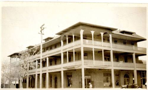 Casa Loma Hotel