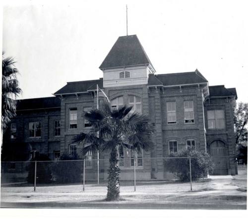 Photograph - Eight-street Grammar School