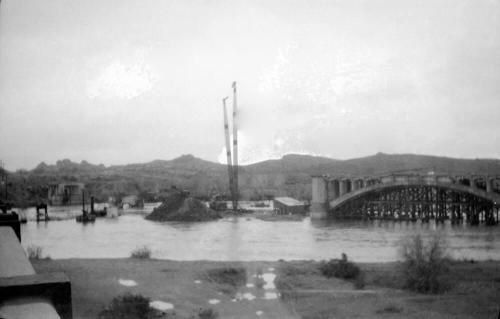 Negative - The flood the interrupted construction on Mill Bridge, c. 1933