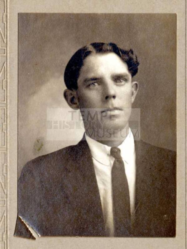Photo of Chester Cummins