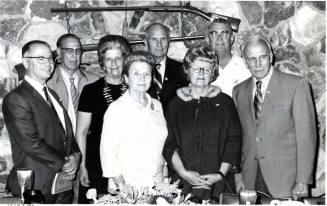 Photo of friends of Minnie Raymond at La Casa Vieja