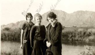 Minnie (Laird) Raymond, Nellie (Cummins) Laird, and Blanche (Cummins) Nettle