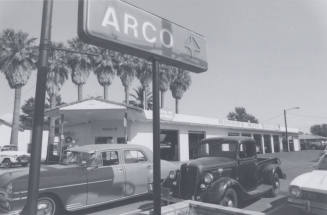 Ronnie's Auto Service and Arco Gasoline Station - 527 West University Drive, Tempe, Arizona