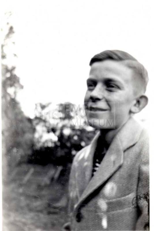 William Raymond Outside