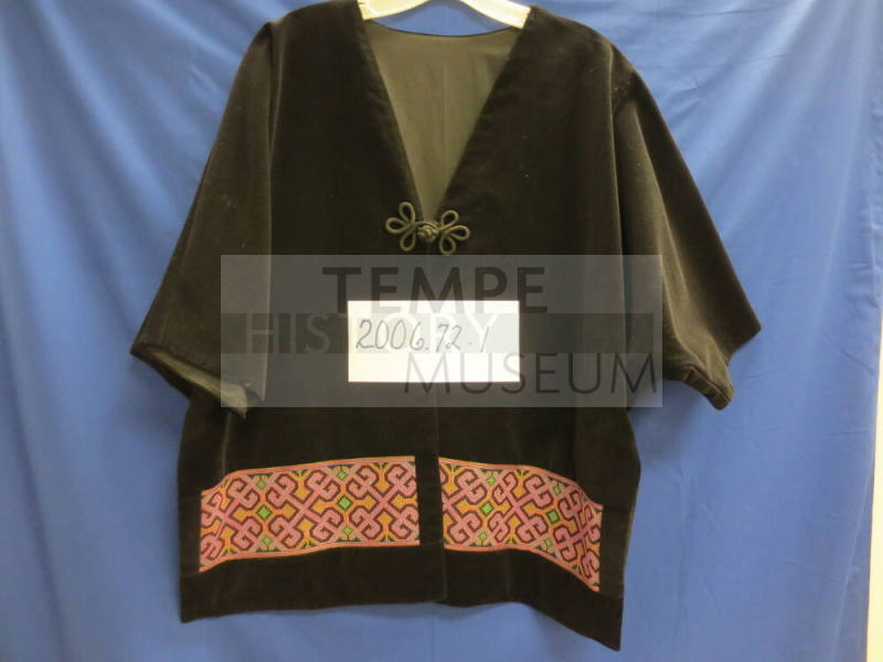 Hmong-style Stole