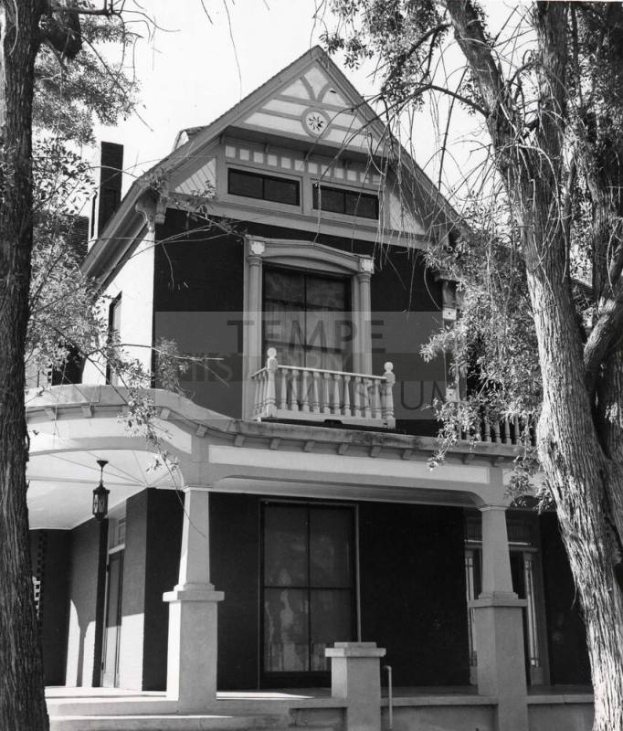 Photograph - Petersen House