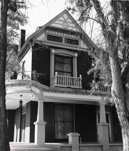 Photograph - Petersen House