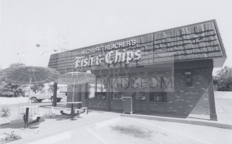 Arthur Treacher's Fish and Chips - 106 East University Drive, Tempe, Arizona
