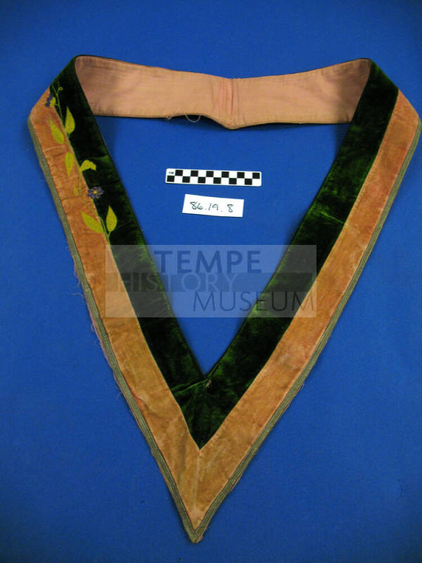 Collar