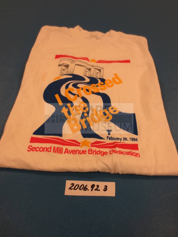 "I crossed the Bridge" T-Shirt