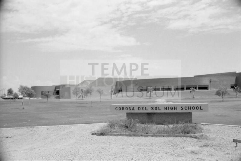 Corona del Sol High School