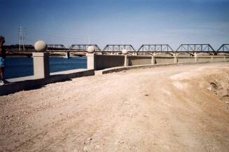 Tempe Town Lake 1999- Side of Lake with Dirt and New Concrete Pillars and Balls