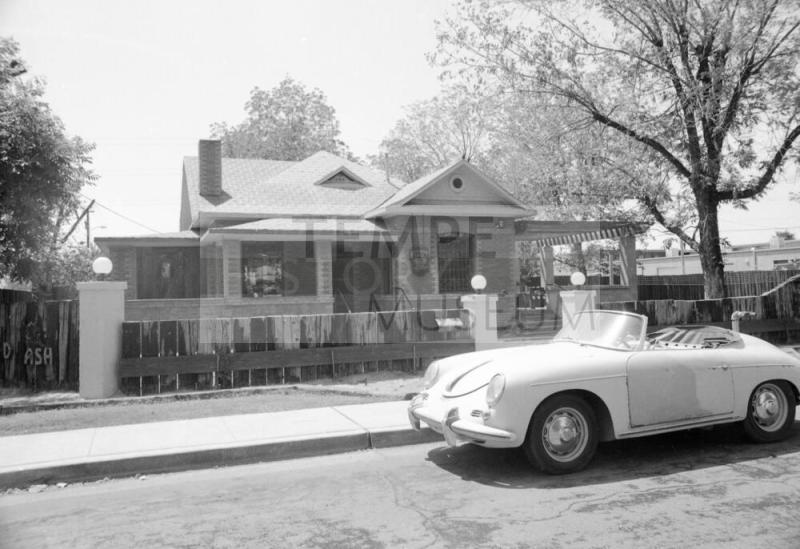 Ninth and Ash Restaurant