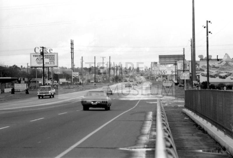 Scottsdale Road just north of the bridge