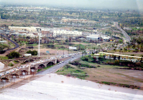 Salt River flood, Mill Avenue Bridge