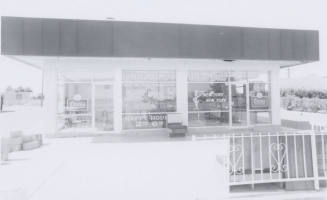 Manhattan Villa Pizza - 921 East University Drive, Tempe, Arizona