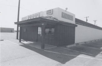 Mags Ham Bun - 927 East University Drive, Tempe, Arizona