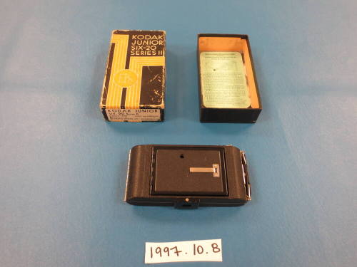 Kodak Junior Six-20 Series II, with box, card and pamphlet
