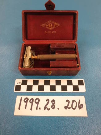 Razor and Razor Case