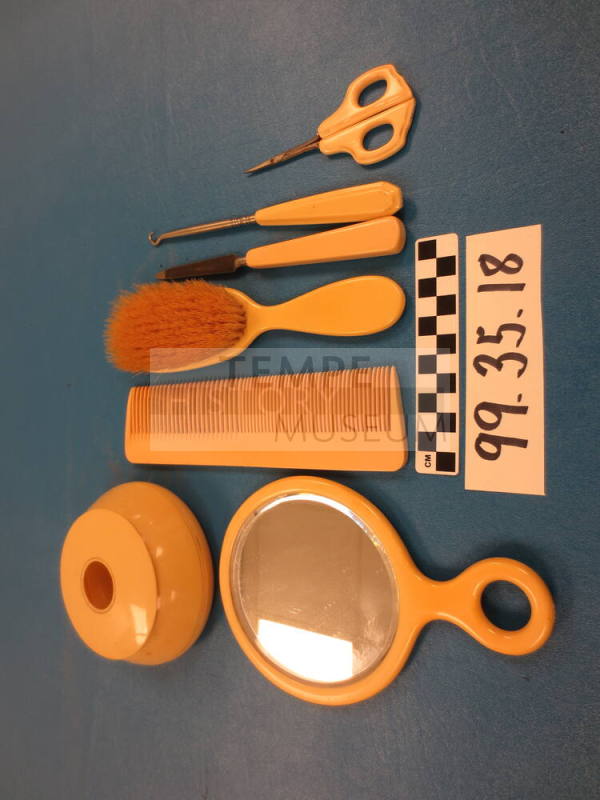 Hairbrush Dresser Set