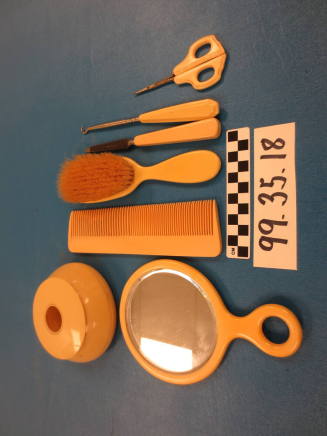 Hairbrush Dresser Set