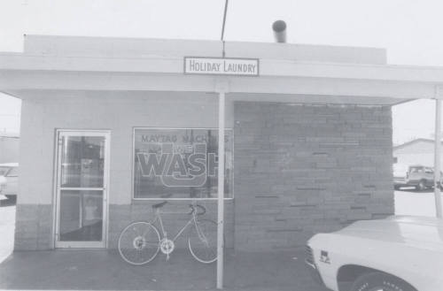 Holiday Laundry - 1015 West University Drive, Tempe, Arizona