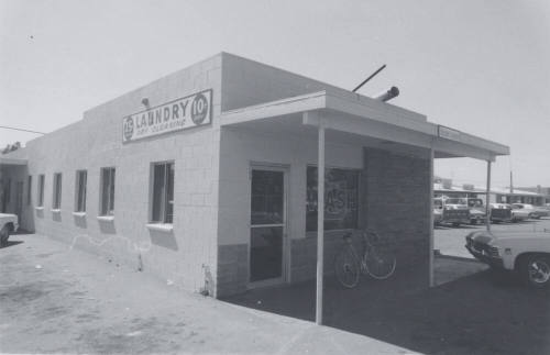 Holiday Laundry - 1015 West University Drive, Tempe, Arizona