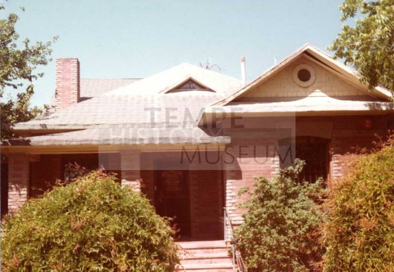 Front view of the Sydney B. Moeur House