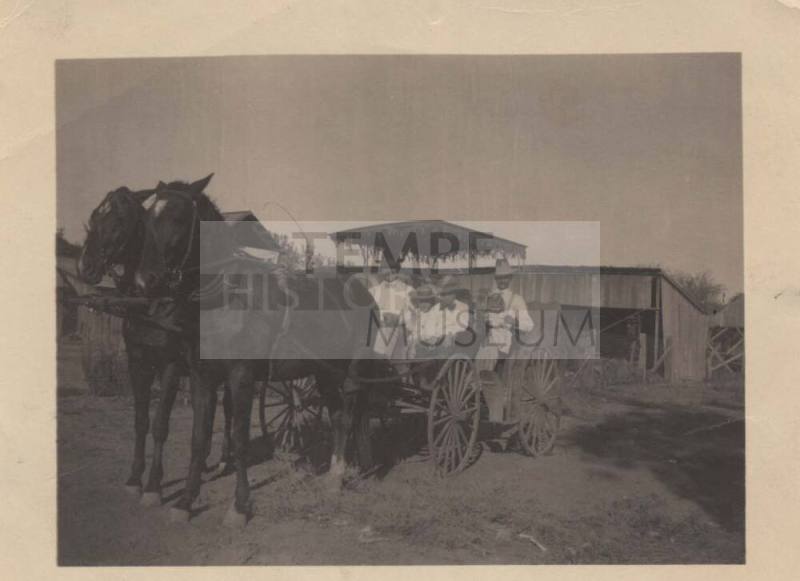 Linzy Austin and Virginia Lee Austin