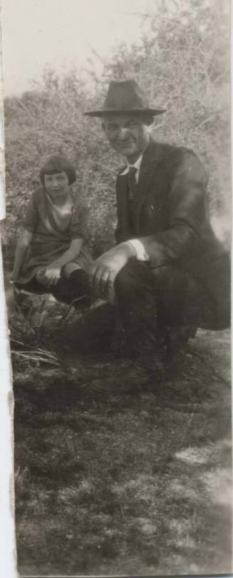 Virginia Lee Austin and Father Linzy Austin