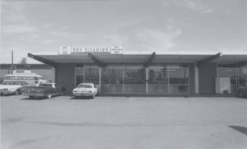 U Wash Laundry and Cleaners - 1326 West University Drive, Tempe, Arizona