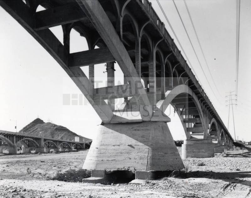 Ash Avenue Bridge Relationship of Arch Ribs and Struts