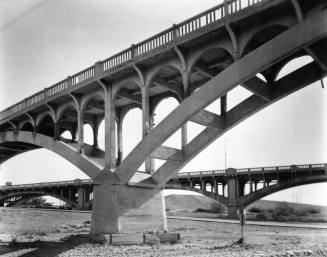 Ash Avenue Bridge Pier Hinges, Spandrel Arches, and Overhang Brackets