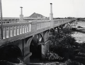Ash Avenue Bridge North Abatment Spans and Decorative Panels