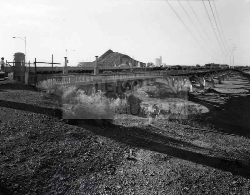 Southeast  Ash Avenue View