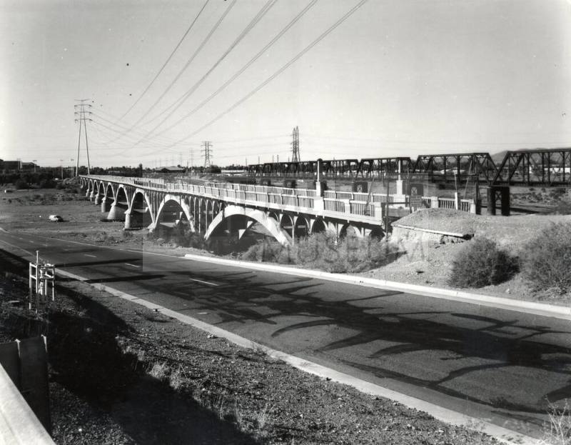 Ash Avenue Bridge to Southwest