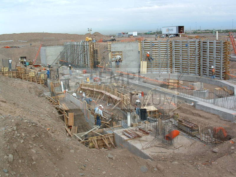 Tempe Center for the Arts construction photograph- Walls Beginning to be Built