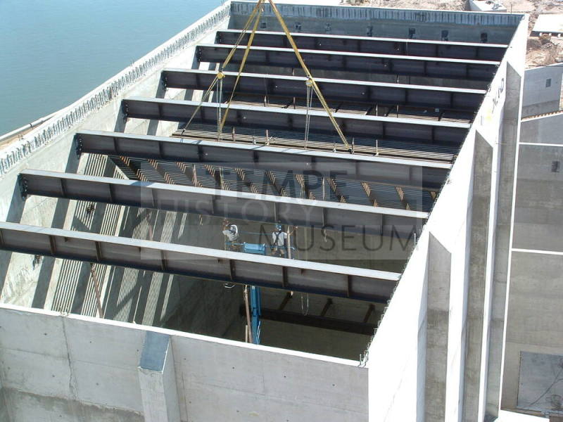 Tempe Center for the Arts construction photograph-Workers Guiding Grate Into Place