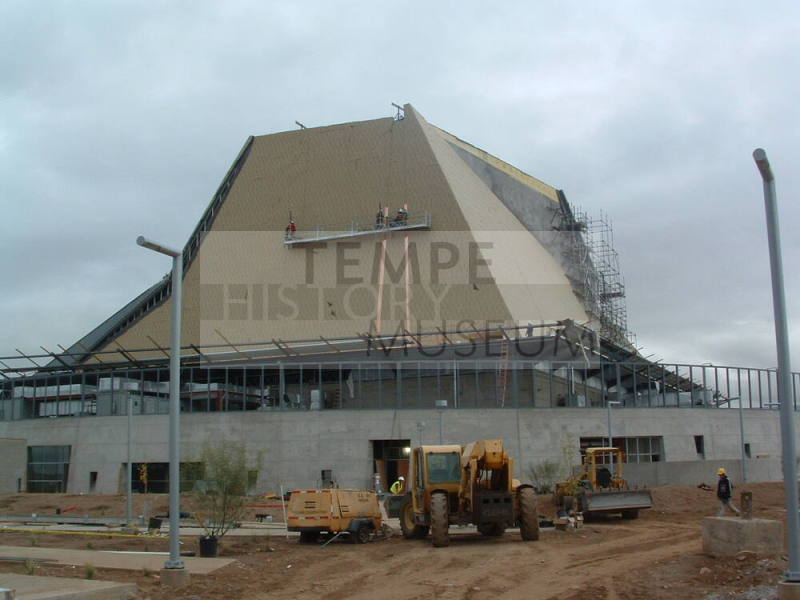 Tempe Center for the Arts construction photograph-Roof Construction
