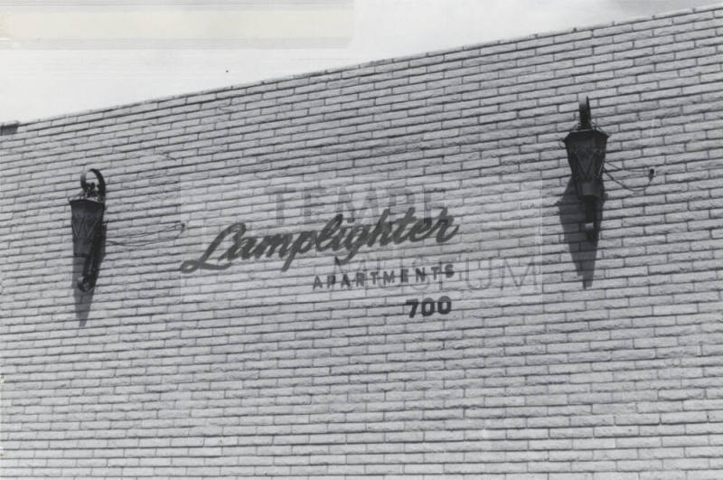 Lamplighter Apartments - 700 East Curry Road, Tempe, Arizona