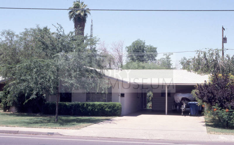 Property Address: 1724 South Hardy Drive, Tempe, Arizona
Subdivision Address:  Parkside Manor