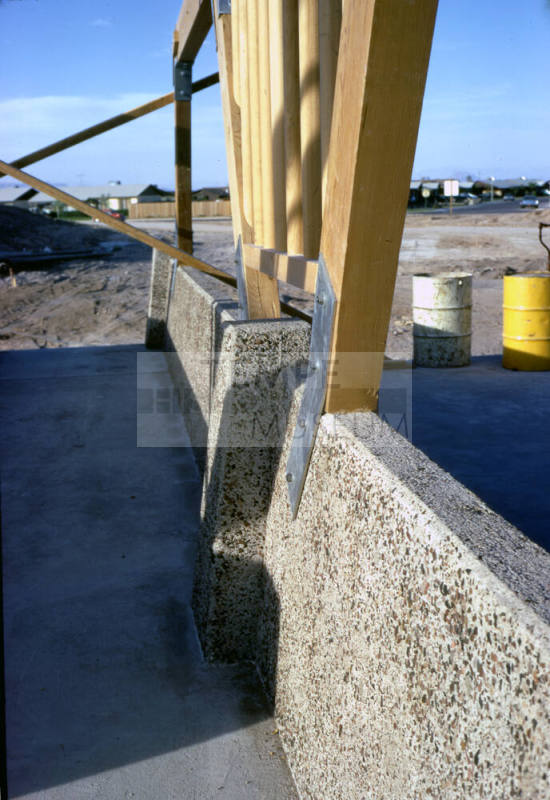 Kiwanis Park bridge construction close up