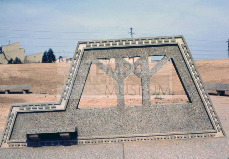 Concrete wall and design at Kiwanis Park construction site