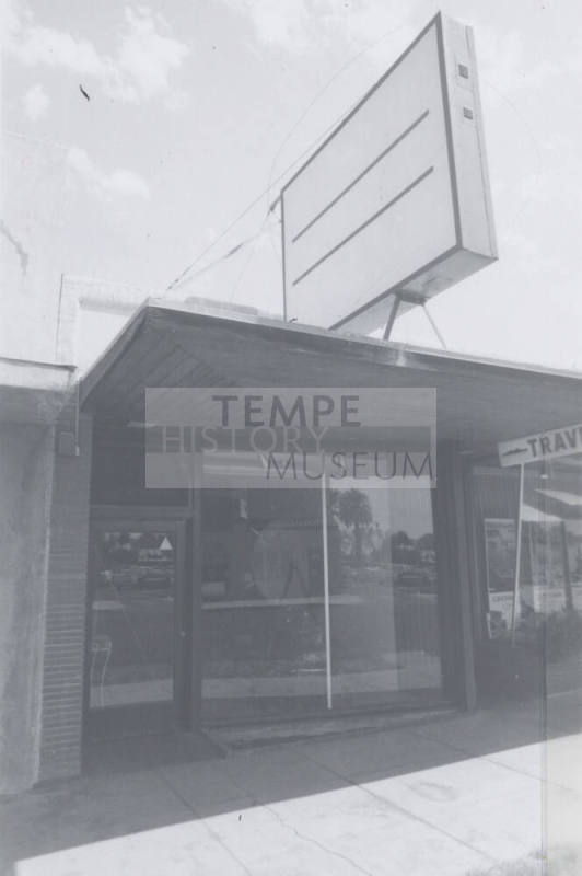 Vacant Storefront - 16 East 5th Street, Tempe, Arizona