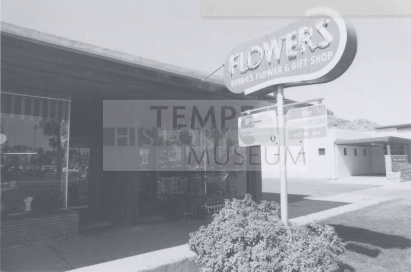 Bobbie's Flower and Gift Shop - 20 East 5th Street, Tempe, Arizona