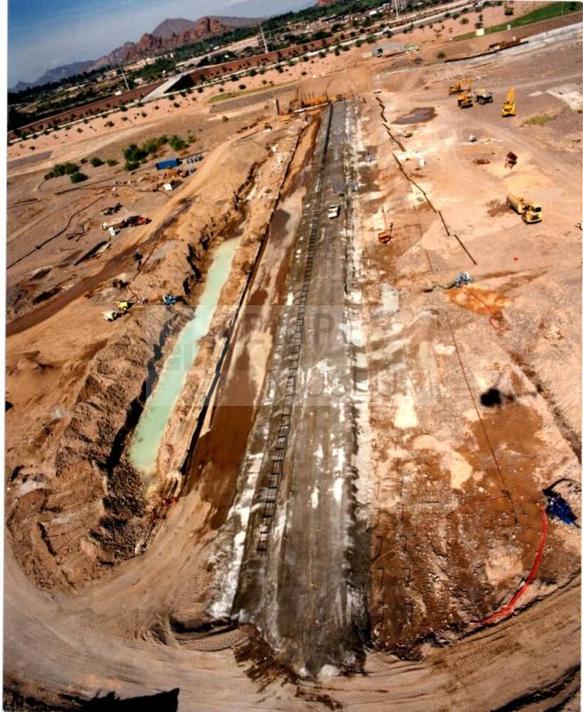 Tempe Town Lake Dam construction - foundation facing north
