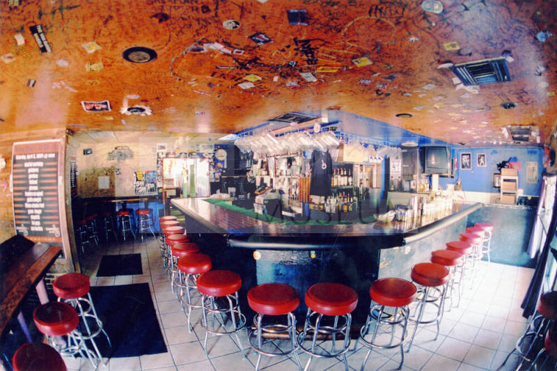 Photo of Long Wong's interior
